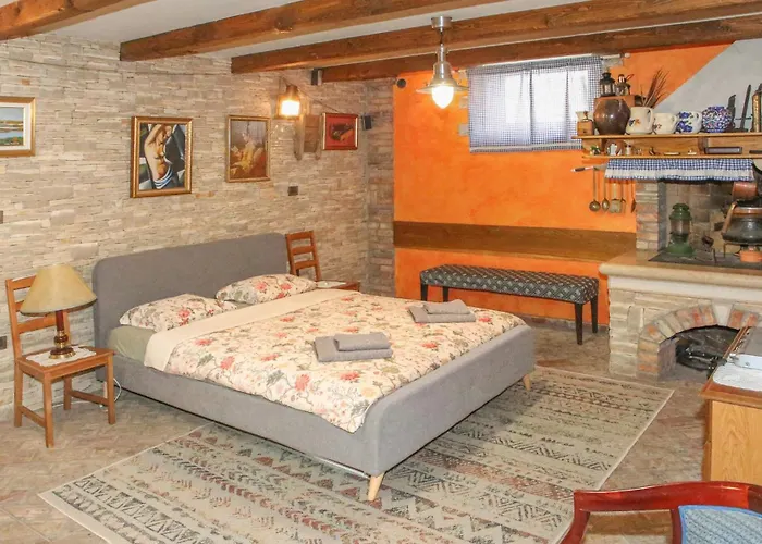 Апартаменты 1 Bedroom Gorgeous In *